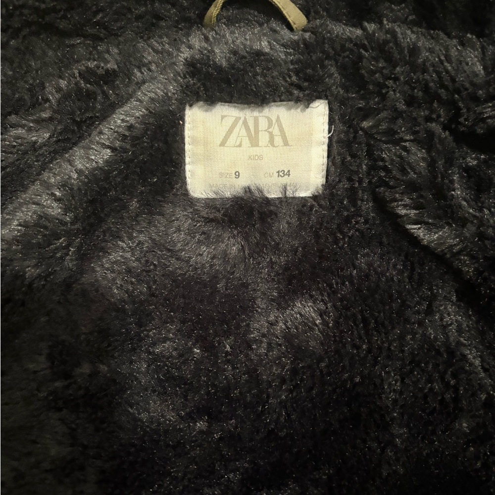 Zara Green Puffer Coat with Utility Design - Picture 2 of 4